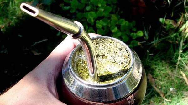 Crónica / Advertencia: El mate, café o té muy caliente puede dañar el sistema digestivo
