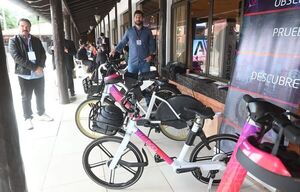Alquilarán motos y bicicletas eléctricas para cortas distancias en Villa Morra - Economía - ABC Color