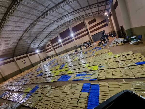Diario HOY | Detectan megacarga de marihuana en Amambay: 21.980 kilos