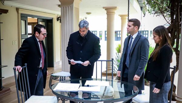 Marito promulgó leyes claves para control antilavado y transparencia