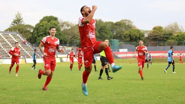 Fernando venció a Atyrá en la Intermedia