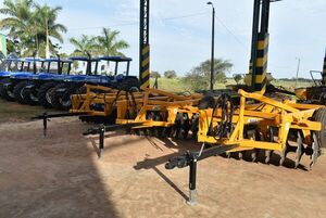 Lanzan el proyecto “Agricultura Familiar Mecanizada” en Santiago, Misiones - Nacionales - ABC Color