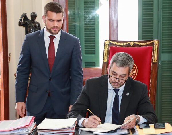 Leyes antilavado y de transparencia son promulgadas por el presidente de la República | Radio Regional 660 AM