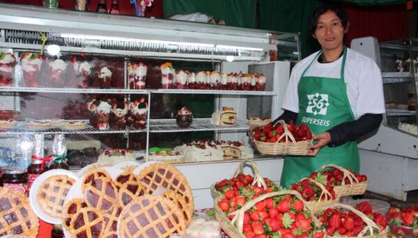 Se realizó la tradicional Expo Frutilla en la Ciudad de Areguá