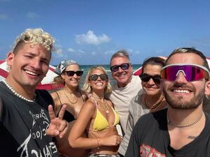 Los Montaner celebraron en Miami el cumpleaños de la esposa de Ricky - Gente - ABC Color