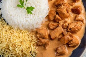 Strogonoff de pollo, un clásico del almuerzo - Gastronomía - ABC Color