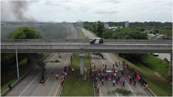 Aumentan las protestas contra la carestía y la corrupción en Panamá | 1000 Noticias