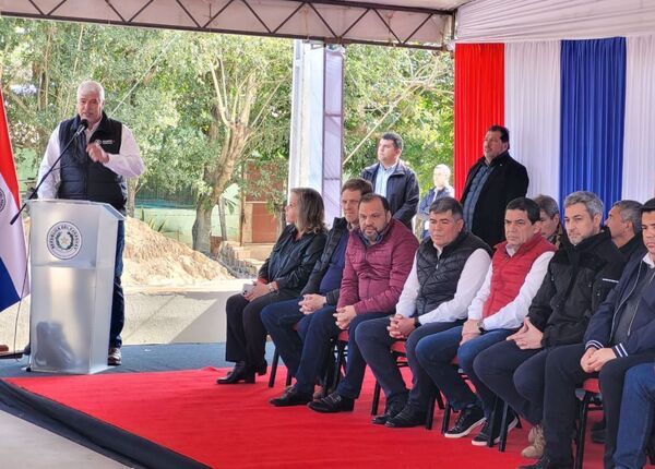 Un total de 31 distritos salieron del aislamiento con las obras de este Gobierno - El Trueno