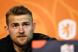 De Ligt firma por el Bayern hasta 2027 y el Juventus recibirá 67 millones - Fútbol Internacional - ABC Color