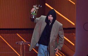 Justin Bieber vuelve a los escenarios tras cancelar su gira por parálisis facial - Música - ABC Color
