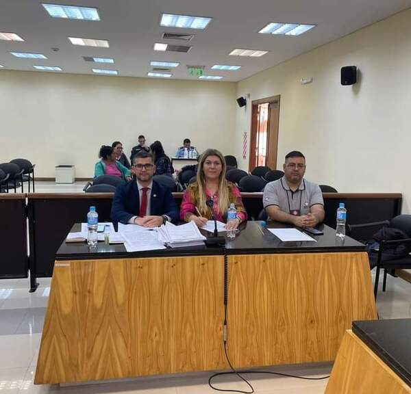 Fiscales obtuvieron condena de 15 años de cárcel para hombre que abusó de su hijastra.