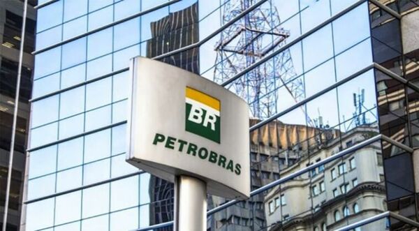 En Brasil bajan el precio de la gasolina