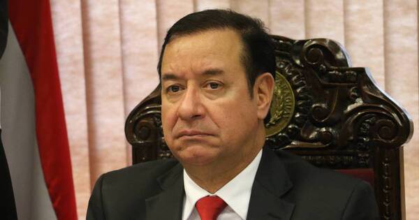 La Nación / En medio de grescas, Miguel Cuevas pierde fuerza en Paraguarí