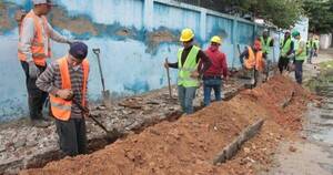 La Nación / Una más de la Essap: errores en planos retrasan ejecución del desagüe pluvial en Isabel La Católica