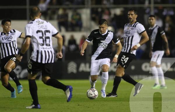 Crónica / Saúl lo reconoció: "Fueron justos ganadores"