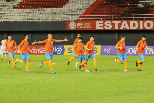 Juventud de San Cosme y Damián da el batacazo en la Copa Paraguay - Fútbol - ABC Color