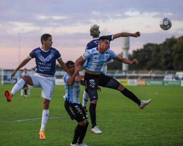 El Parque del triunfo - Fútbol - ABC Color