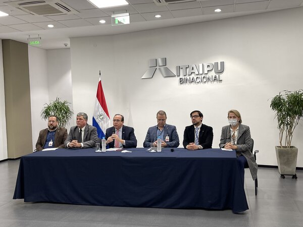 Diario HOY | Ex constructores de Itaipú, en vigilia por USD 940 millones