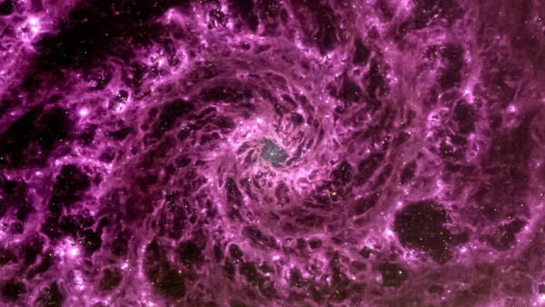 Diario HOY | Telescopio James Webb captura una asombrosa imagen de una galaxia espiral púrpura