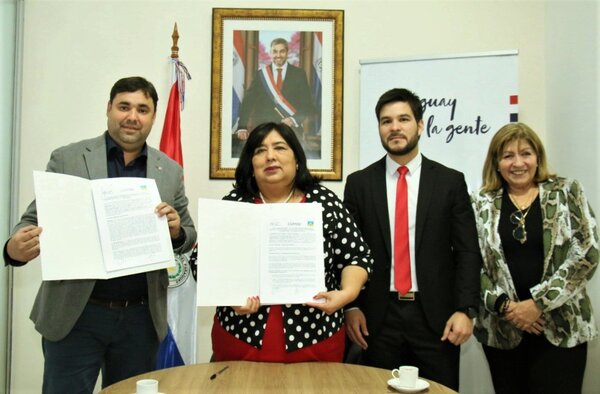 EL MINNA FIRMÓ CONVENIO PARA LA IMPLEMENTACIÓN DEL PROGRAMA ABRAZO EN CARMEN DEL PNÁ.