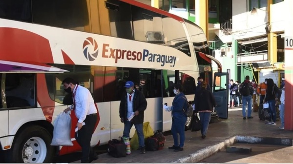 Ante falta de respuestas, transportistas van a un paro nacional - ADN Digital