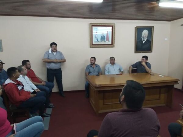 "Pedro Juan para todos": Con gran apoyo de los colorados Julio Vega oficializó su candidatura para la Intendencia - Pedro Juan Digital