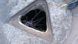 Peligro alcantarillado sin tapa en zonz CIT - SNT