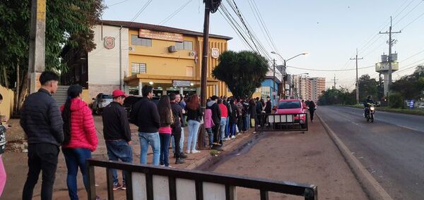 Ante lluvia de quejas, cambian al jefe de Identificaciones de Ciudad del Este - ABC en el Este - ABC Color