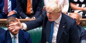 El desafiante discurso de despedida de Boris Johnson en el Parlamento en medio ovaciones y abucheos