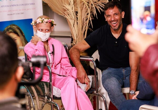Versus / ¡Cuándo no, Roque! El goleador le cumple el sueño a Andrea - Paraguaype.com