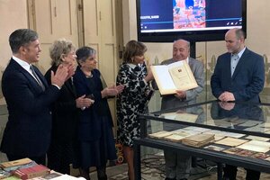 CCR Cabildo recibe biblioteca personal de Roa Bastos rescatada en Argentina - .::Agencia IP::.