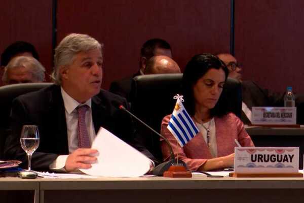 Diario HOY | Uruguay se reafirma como socio de Mercosur pero buscará acuerdos comerciales