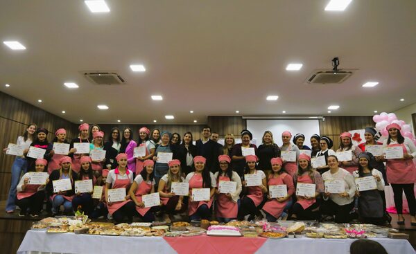Capacitan a 60 mujeres de Santa Rita - Noticde.com