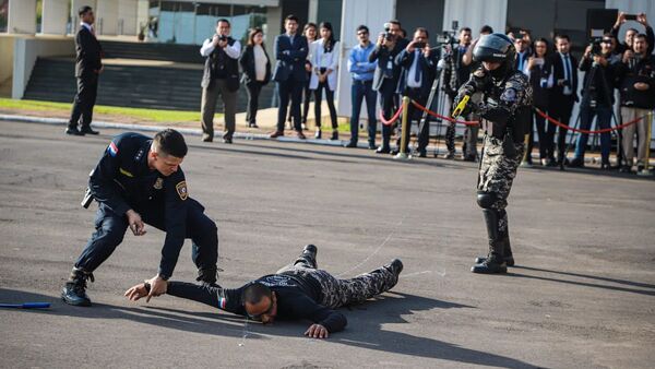 Agentes del Grupo Lince utilizarán pistolas eléctricas