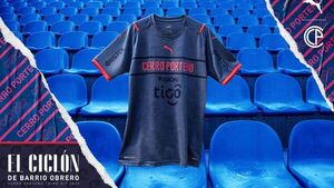 El club del pueblo presenta su nueva piel