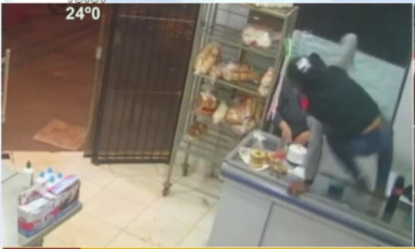 Violentos delincuentes asaltaron minimercado - SNT
