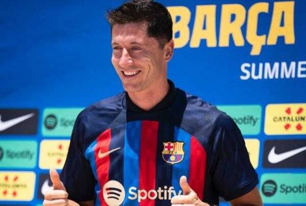 Crónica / Barça presentó a Lewandowski: "Quiero hacer historia", he'i