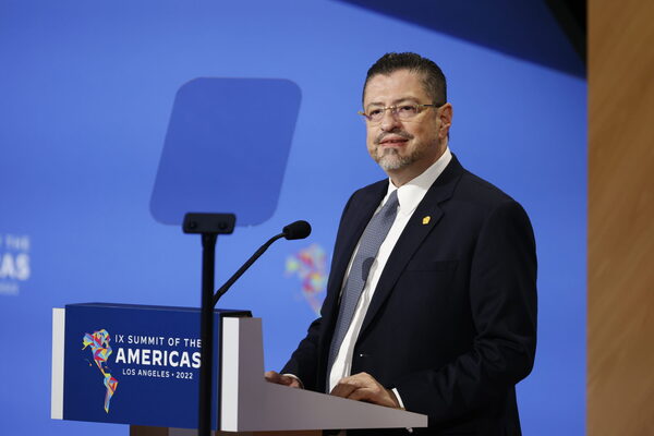 El presidente Chaves destaca "diferencias comerciales importantes" con Panamá - MarketData