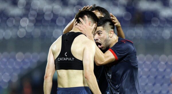 Cerro Porteño sufre, pero gana a Tacuary y se coloca como único puntero