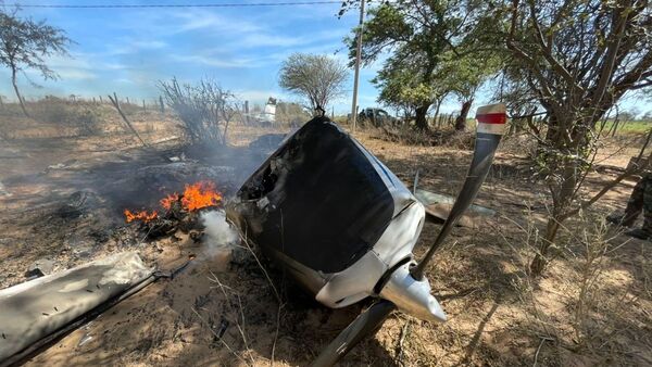 Operativo Tereré de Bolivia halla carga de drogas tras caída de avión