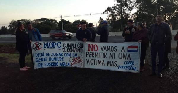 La Nación / Denuncian falta de pasos peatonales en Barrero