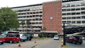 IPS: Denuncian que quimioterapias se suspenden por falta de fármacos