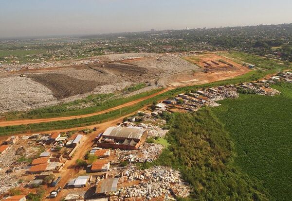 El Intendente de Asunción anunció el cierre definitivo del vertedero de Cateura