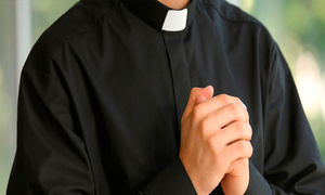 Un sacerdote se lanzara para ''presidente de la republica'' - OviedoPress