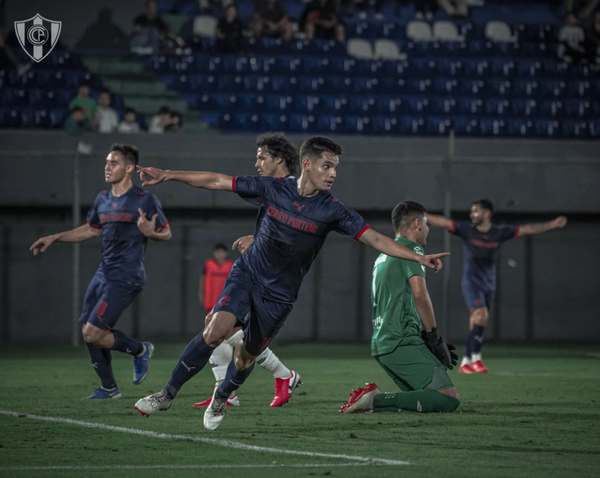 Cerro Porteño vence «a lo Ciclón» a Tacuary