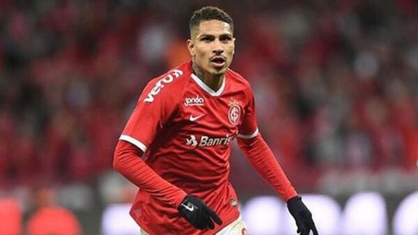 Paolo Guerrero, presentado como refuerzo estrella de un inesperado club