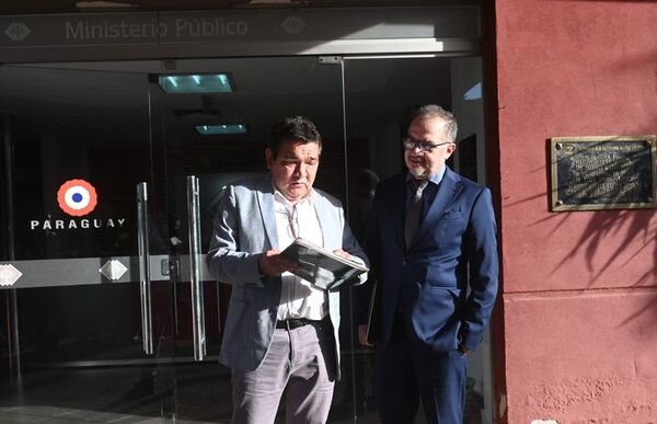 Ante inacción de Fiscalía, senador denuncia a fiscales afiliados y que votaron en internas - Política - ABC Color