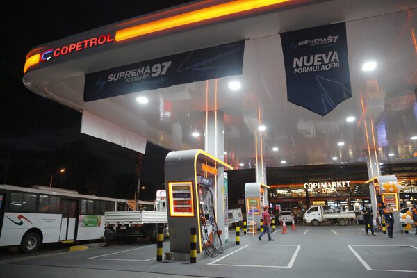Copetrol lanza al mercado la nueva formulación tecno molecular de la nafta Suprema 97 Aditivada - Megacadena — Últimas Noticias de Paraguay