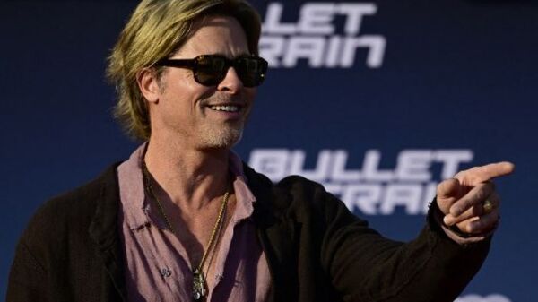 El estilo de la semana: la falda de lino despreocupada de Brad Pitt