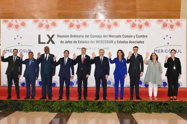 Cumbre del Mercosur: Destacan logros como el acuerdo con Singapur y arancel externo común - MarketData